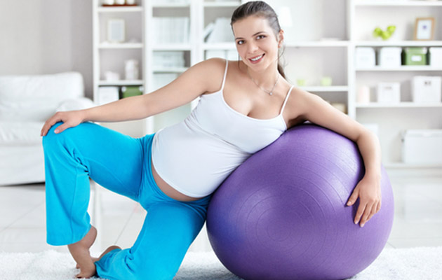 ¿Cómo estimular al bebé en el vientre materno?